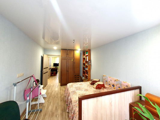 Продам двухкомнатную (2-комн.) квартиру, 15-й мкр, 3, Липецк г