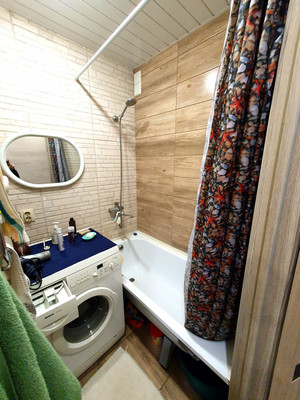 Продам двухкомнатную (2-комн.) квартиру, 15-й мкр, 3, Липецк г