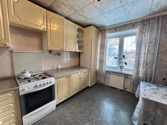 Продам трехкомнатную (3-комн.) квартиру, Свободы ул, 81, Рязань г