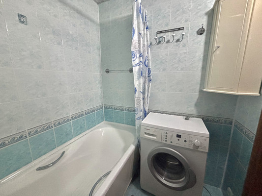 Продам трехкомнатную (3-комн.) квартиру, Свободы ул, 81, Рязань г