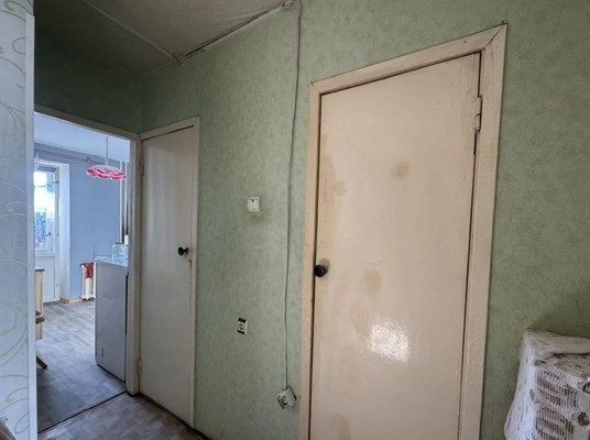 Продам трехкомнатную (3-комн.) квартиру, Черепичный пер, 11, Калининград г