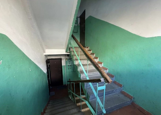 Продам трехкомнатную (3-комн.) квартиру, Черепичный пер, 11, Калининград г