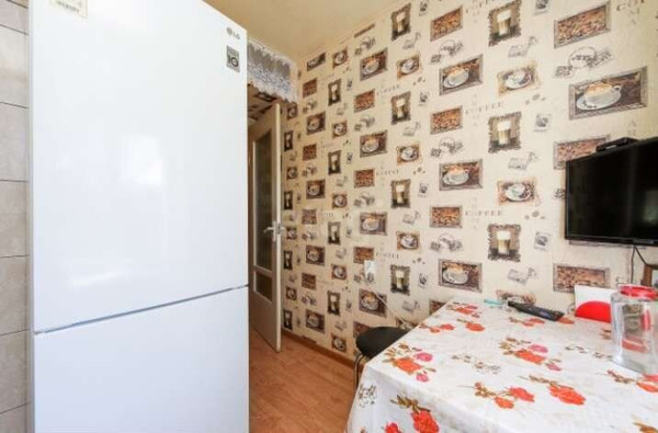 Продам трехкомнатную (3-комн.) квартиру, А (НП Гаражное общество Невского-2 тер ряд, 43А, Калининград г