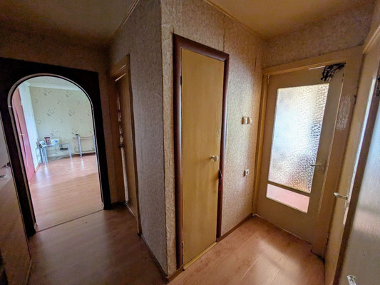 Продам трехкомнатную (3-комн.) квартиру, А (НП Гаражное общество Невского-2 тер ряд, 43А, Калининград г