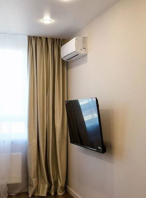 Продам однокомнатную (1-комн.) квартиру, Артиллерийская ул, 25кА, Калининград г