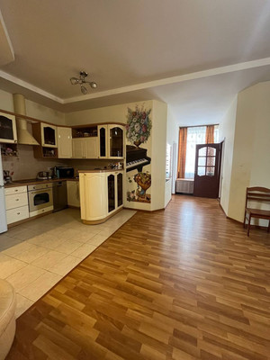 Продам трехкомнатную (3-комн.) квартиру, Лесная ул, 17, Михнево д