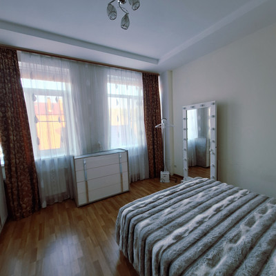 Продам трехкомнатную (3-комн.) квартиру, Лесная ул, 17, Михнево д