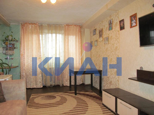 Продам трехкомнатную (3-комн.) квартиру, Ульяновский пр-кт, 6, Красноярск г