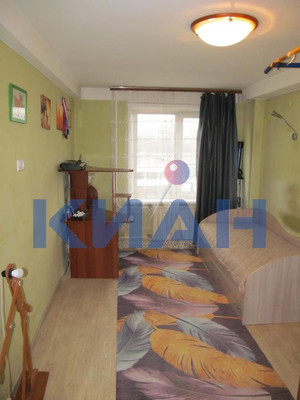 Продам трехкомнатную (3-комн.) квартиру, Ульяновский пр-кт, 6, Красноярск г