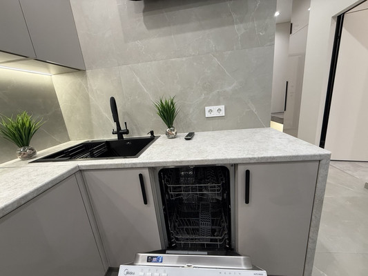 Продам однокомнатную (1-комн.) квартиру, Крутой (СПК Шарха тер.) пер, 40, Мраморное с