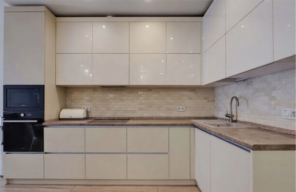 Продам трехкомнатную (3-комн.) квартиру, Юности ул, 13к1, Люберцы г