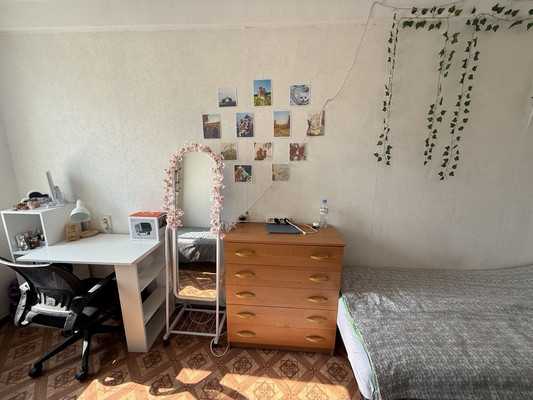 Продам двухкомнатную (2-комн.) квартиру, Ленина б-р, 15/1, Симферополь г