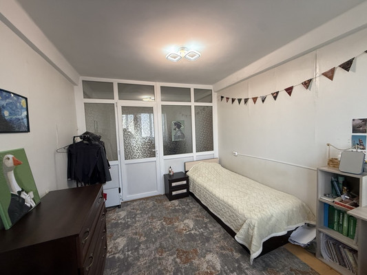 Продам двухкомнатную (2-комн.) квартиру, Ленина б-р, 15/1, Симферополь г