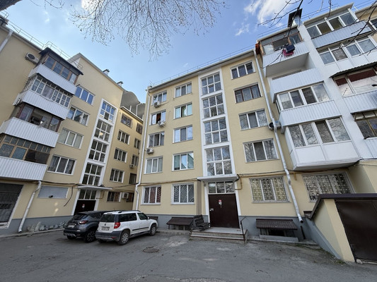 Продам двухкомнатную (2-комн.) квартиру, Ленина б-р, 15/1, Симферополь г