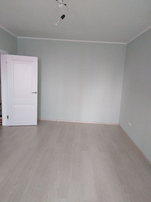 Продам однокомнатную (1-комн.) квартиру, Лавриненко ул, 11к1, Москва г