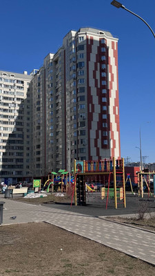 Продам однокомнатную (1-комн.) квартиру, Лавриненко ул, 11к1, Москва г