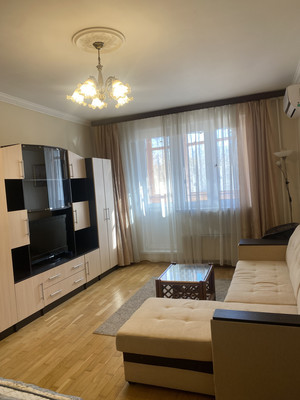 Сдам однокомнатную (1-комн.) квартиру, Герасима Курина ул, 44к1, Москва г