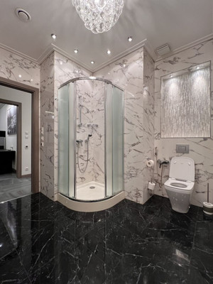 Продам коммерческое помещение 550 м2, Новая Басманная ул, 13/2, Москва г