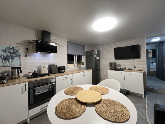 Продам дом, Салгирная ул, 3, Симферополь г, 0 км от города