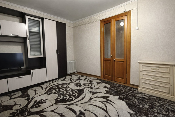 Продам двухкомнатную (2-комн.) квартиру, Кирова ул, 92а, Астрахань г