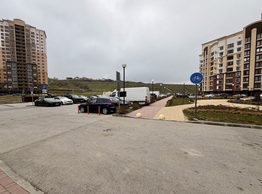 Продам трехкомнатную (3-комн.) квартиру, Крымской весны ул, 6к1, Мирное с