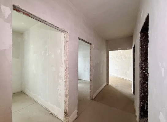 Продам трехкомнатную (3-комн.) квартиру, Крымской весны ул, 6к1, Мирное с