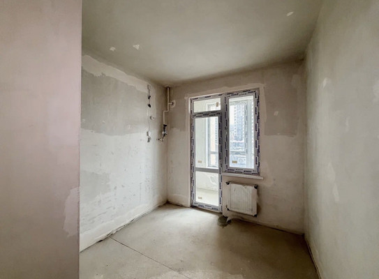 Продам трехкомнатную (3-комн.) квартиру, Крымской весны ул, 6к1, Мирное с