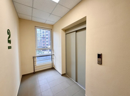 Продам трехкомнатную (3-комн.) квартиру, Крымской весны ул, 6к1, Мирное с