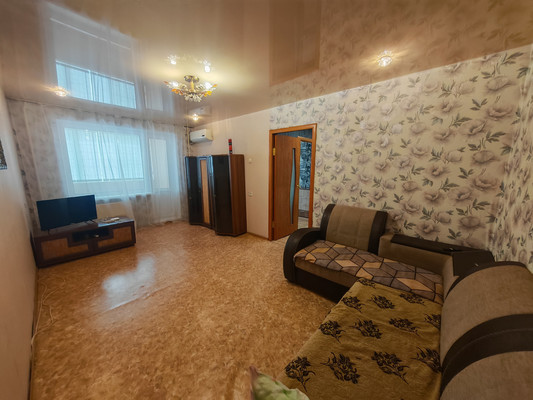 Сдам двухкомнатную (2-комн.) квартиру, Юбилейная ул, 13, Комсомольск-на-Амуре г