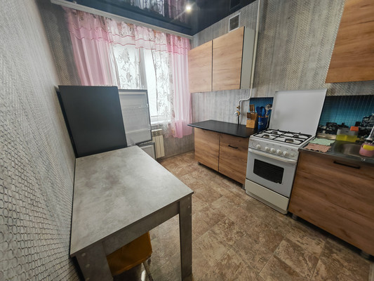 Сдам двухкомнатную (2-комн.) квартиру, Юбилейная ул, 13, Комсомольск-на-Амуре г