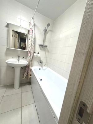 Продам двухкомнатную (2-комн.) квартиру, Лесная ул, 2, Боброво рп