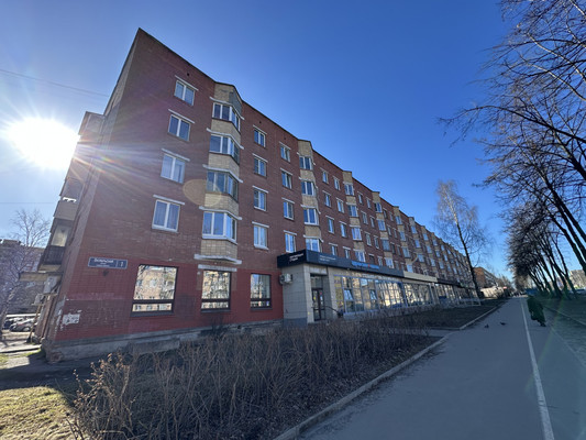 Продам коммерческое помещение 549,7 м2, Октябрьский (Октябрьский р-н) пр-кт, 1, Петрозаводск г