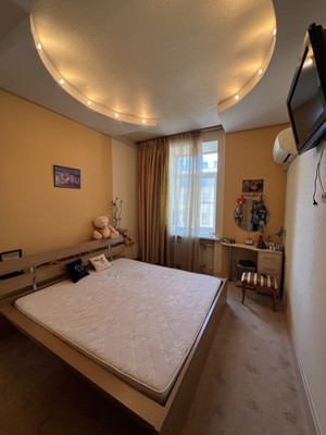 Продам двухкомнатную (2-комн.) квартиру, Лиговский пр-кт, 87В, Санкт-Петербург г