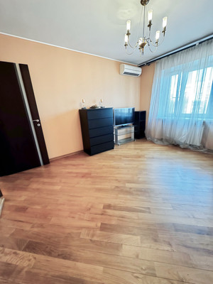Продам трехкомнатную (3-комн.) квартиру, Шумкина ул, 7, Москва г