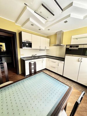 Продам трехкомнатную (3-комн.) квартиру, Шумкина ул, 7, Москва г