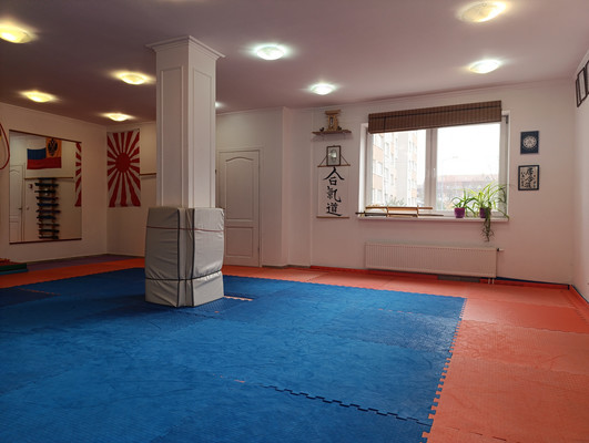 Продам торговое помещение 83 м2, Красносельская ул, 73ка, Калининград г