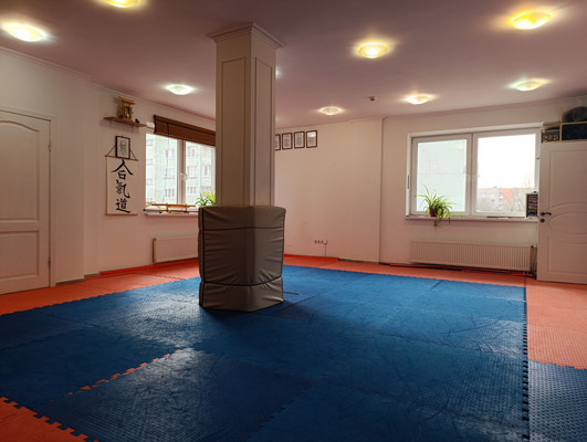 Продам торговое помещение 83 м2, Красносельская ул, 73ка, Калининград г