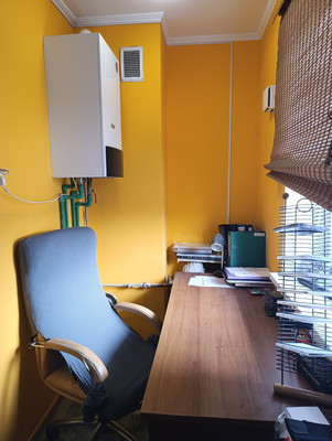 Продам торговое помещение 83 м2, Красносельская ул, 73ка, Калининград г