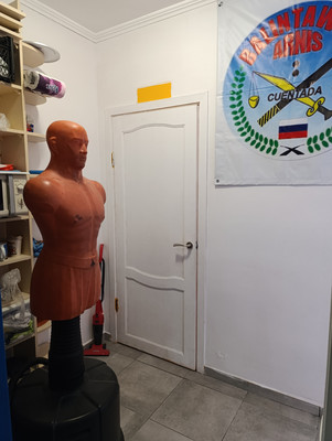 Продам торговое помещение 83 м2, Красносельская ул, 73ка, Калининград г