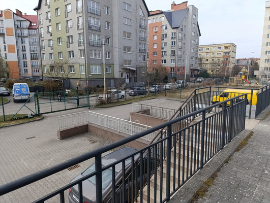 Продам торговое помещение 83 м2, Красносельская ул, 73ка, Калининград г