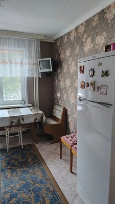 Продам двухкомнатную (2-комн.) квартиру, Рознина ул, 72, Ханты-Мансийск г