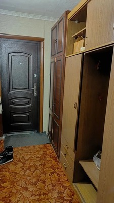 Продам двухкомнатную (2-комн.) квартиру, Рознина ул, 72, Ханты-Мансийск г