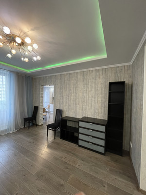 Сдам трехкомнатную (3-комн.) квартиру, Ворошилова ул, 27к1, Санкт-Петербург г