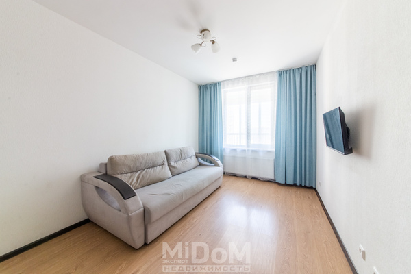 Продам однокомнатную (1-комн.) квартиру, Столичная ул, 4к4, Кудрово г