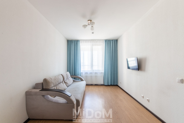 Продам однокомнатную (1-комн.) квартиру, Столичная ул, 4к4, Кудрово г