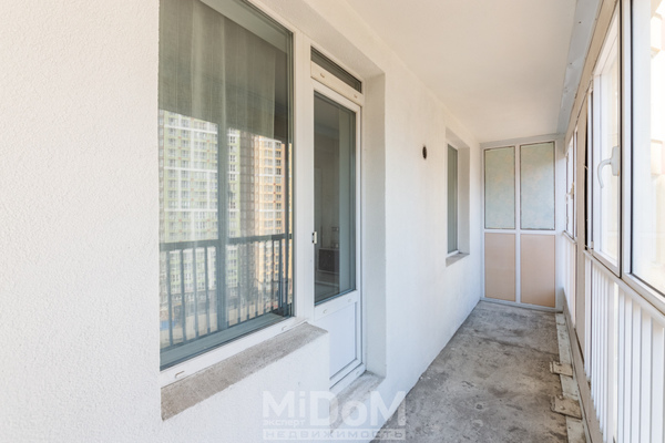 Продам однокомнатную (1-комн.) квартиру, Столичная ул, 4к4, Кудрово г