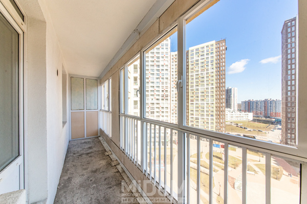 Продам однокомнатную (1-комн.) квартиру, Столичная ул, 4к4, Кудрово г