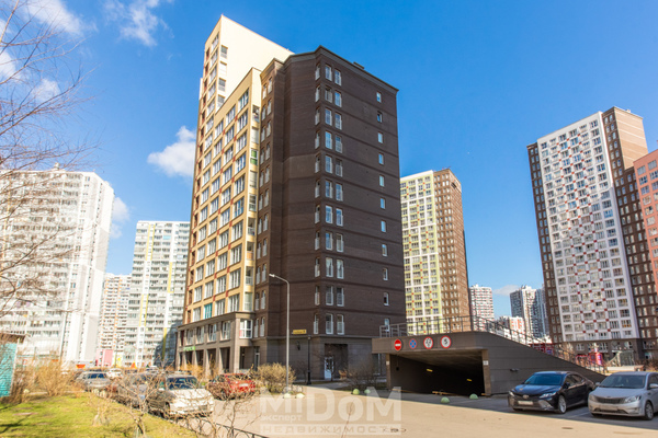 Продам однокомнатную (1-комн.) квартиру, Столичная ул, 4к4, Кудрово г