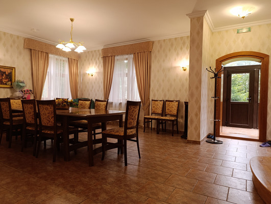 Продам гостиницу 315 м2, Победы пр-кт, 5, Светлогорск г