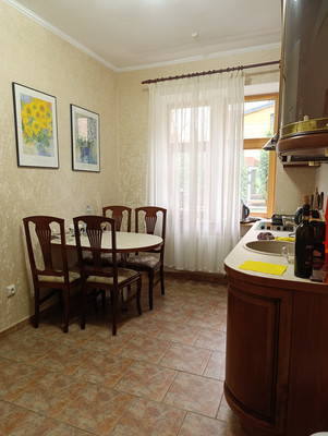 Продам гостиницу 315 м2, Победы пр-кт, 5, Светлогорск г